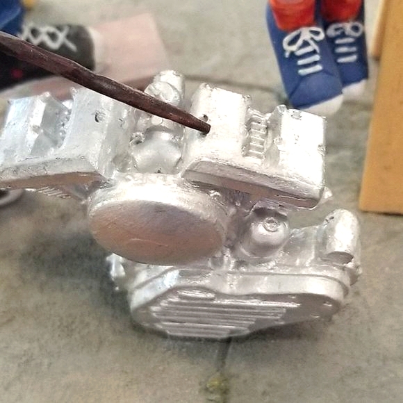 Harley Davidson Young Rider Figurine Series "Engine Lesson" - Picture 6 of 8